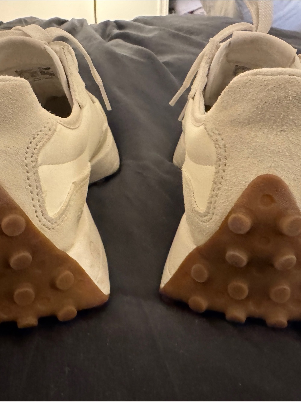 New Balance Women's Cream & Off-White Mixed-Material Sneakers - Picture 4 of 6